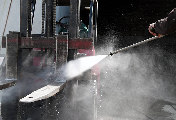 Best Warehouse Cleaning  in Little Walnut Village, NM